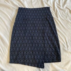 Athleta Navy and Light Blue Patterned Skirt